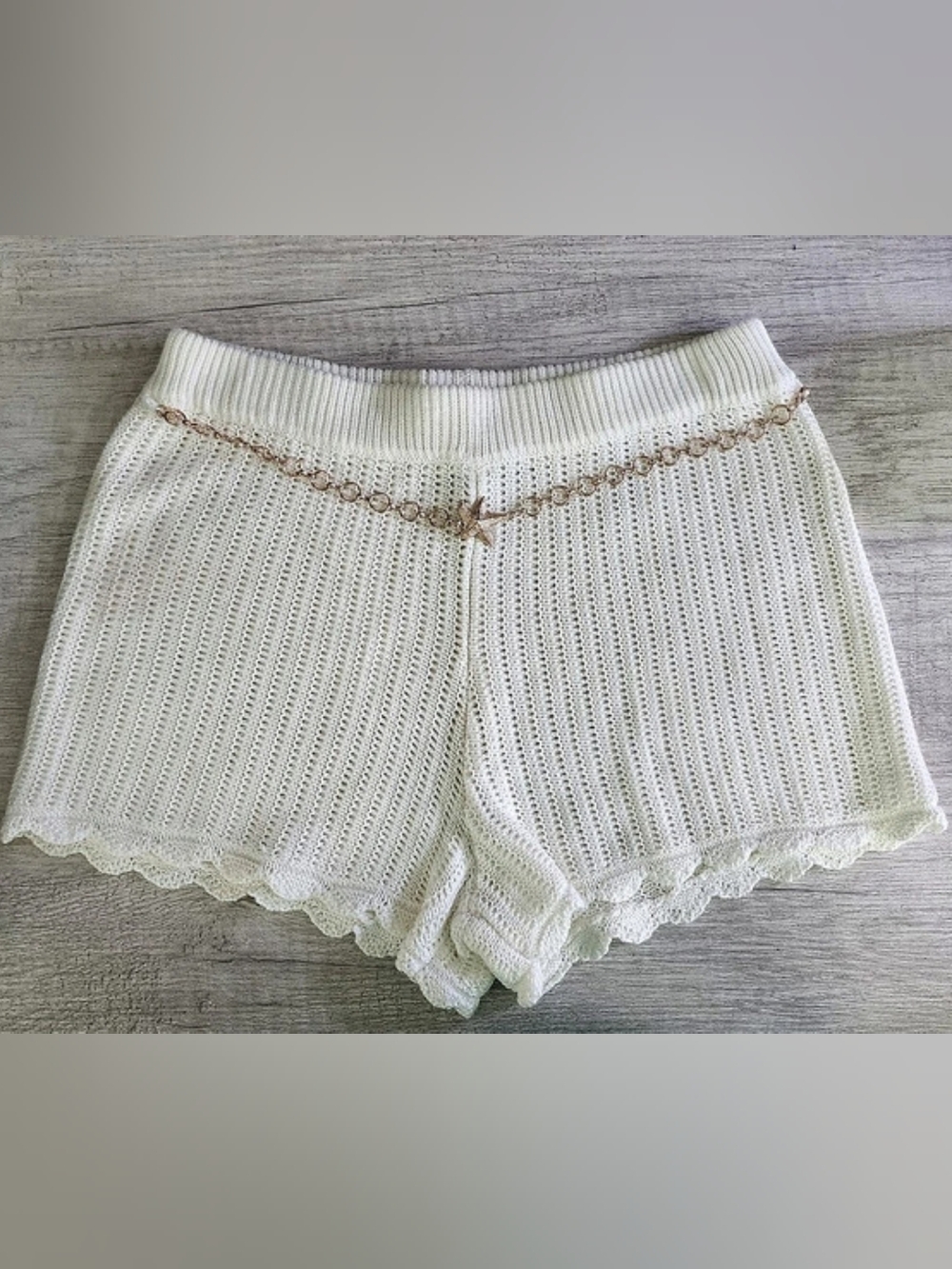 Almost Famous Metallic Starfish Chain Detail Crochet Shorts White Medium